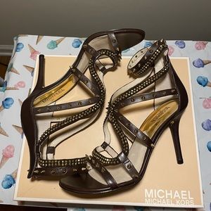 Dark Chocolate Michael Kors Gold Stud heels Sz 9.5